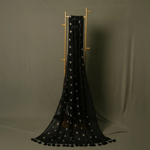 Black Shiwli Flower Embroidery Saree – Elegant Festive Party Wear