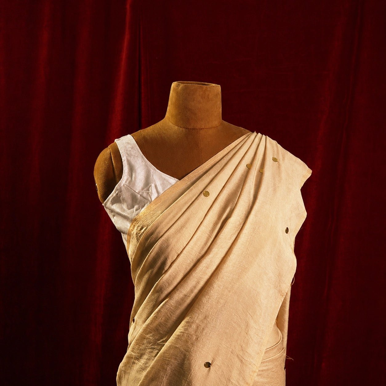 Beige Shimmer Chumki Saree – Mul Cotton Handloom - Kottanz Loom CoSareeKottanz Loom Co