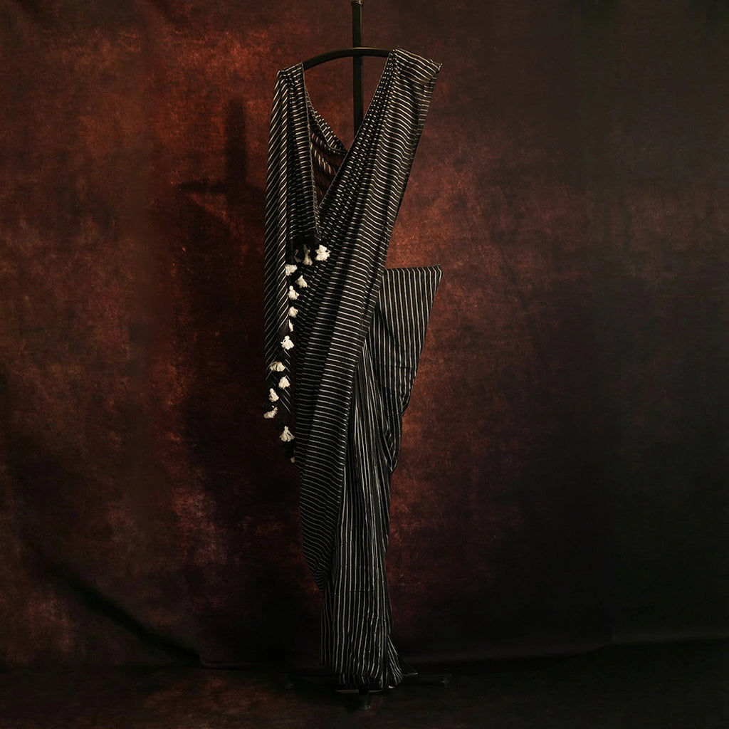 Black Striped Handwoven Mul Cotton Saree Hanging – Wedding Guest Modern Traditional Cocktail Statement Saree – Kottanz Loom Co