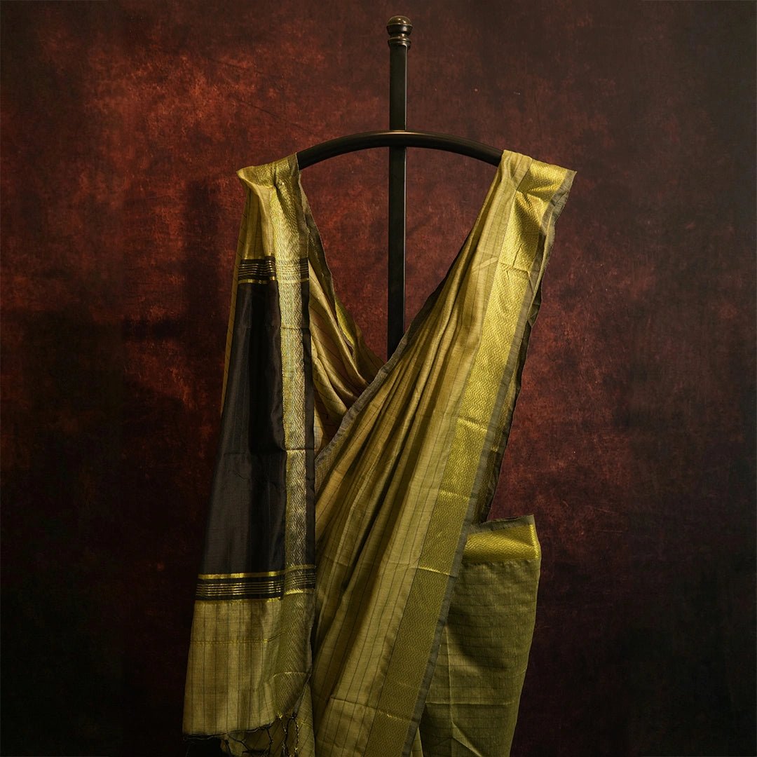 Green Mul Cotton Jacquard Saree | Handwoven Traditional Drape - Kottanz Loom CoSareeKottanzloom