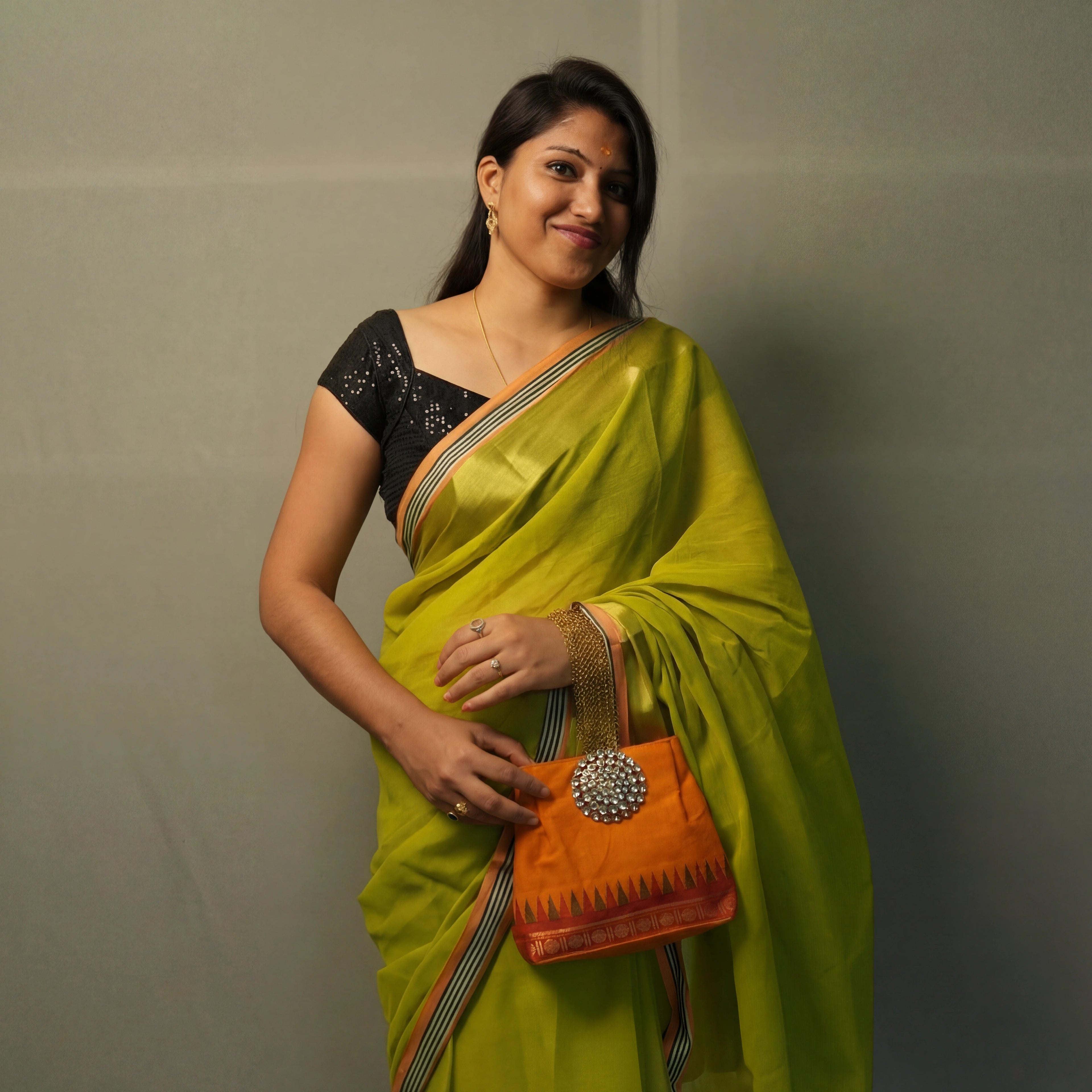 Green Mul Cotton Saree – Soft Lightweight Statement Festive Cotton Daily Wear Saree – Kottanz Loom Co