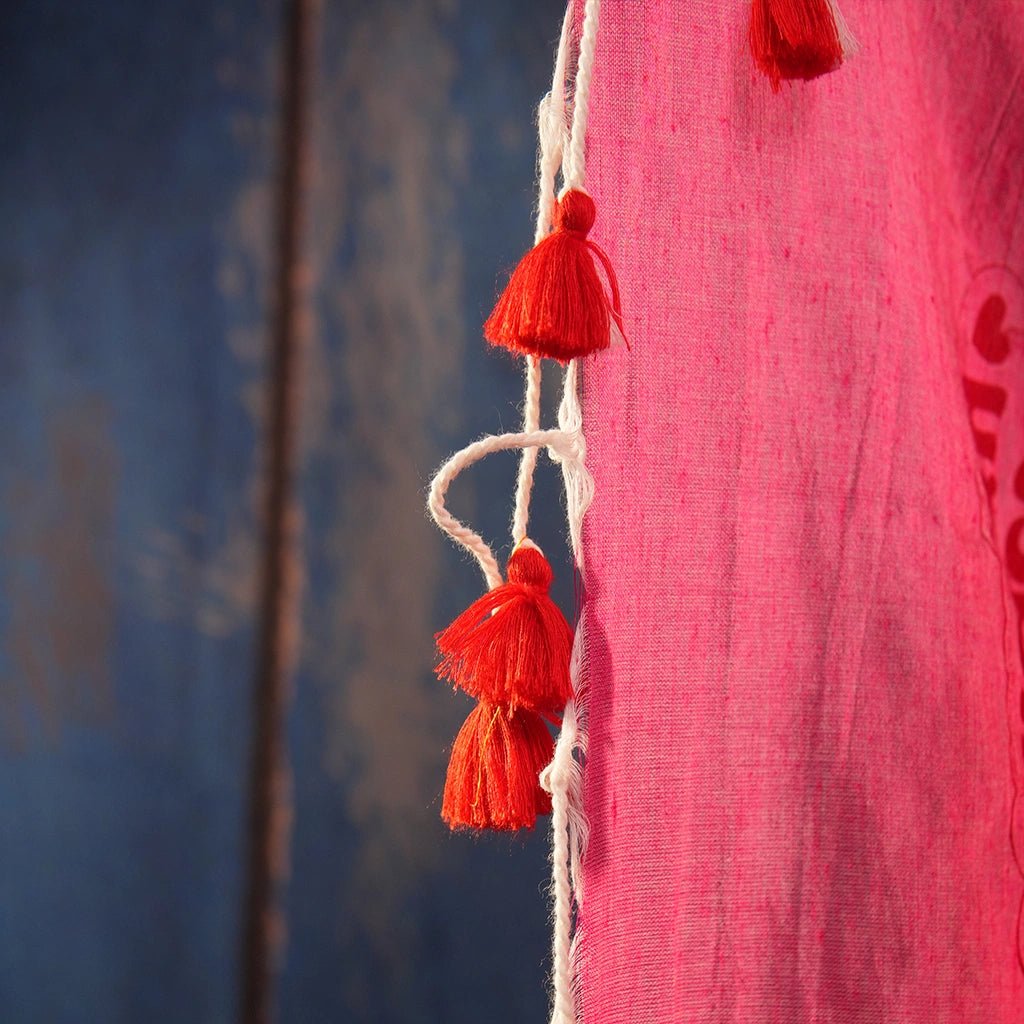 Main Character Energy Printed Pink Handcrafted Tassel Saree - Kottanz Loom CoSareeKottanz Loom Co