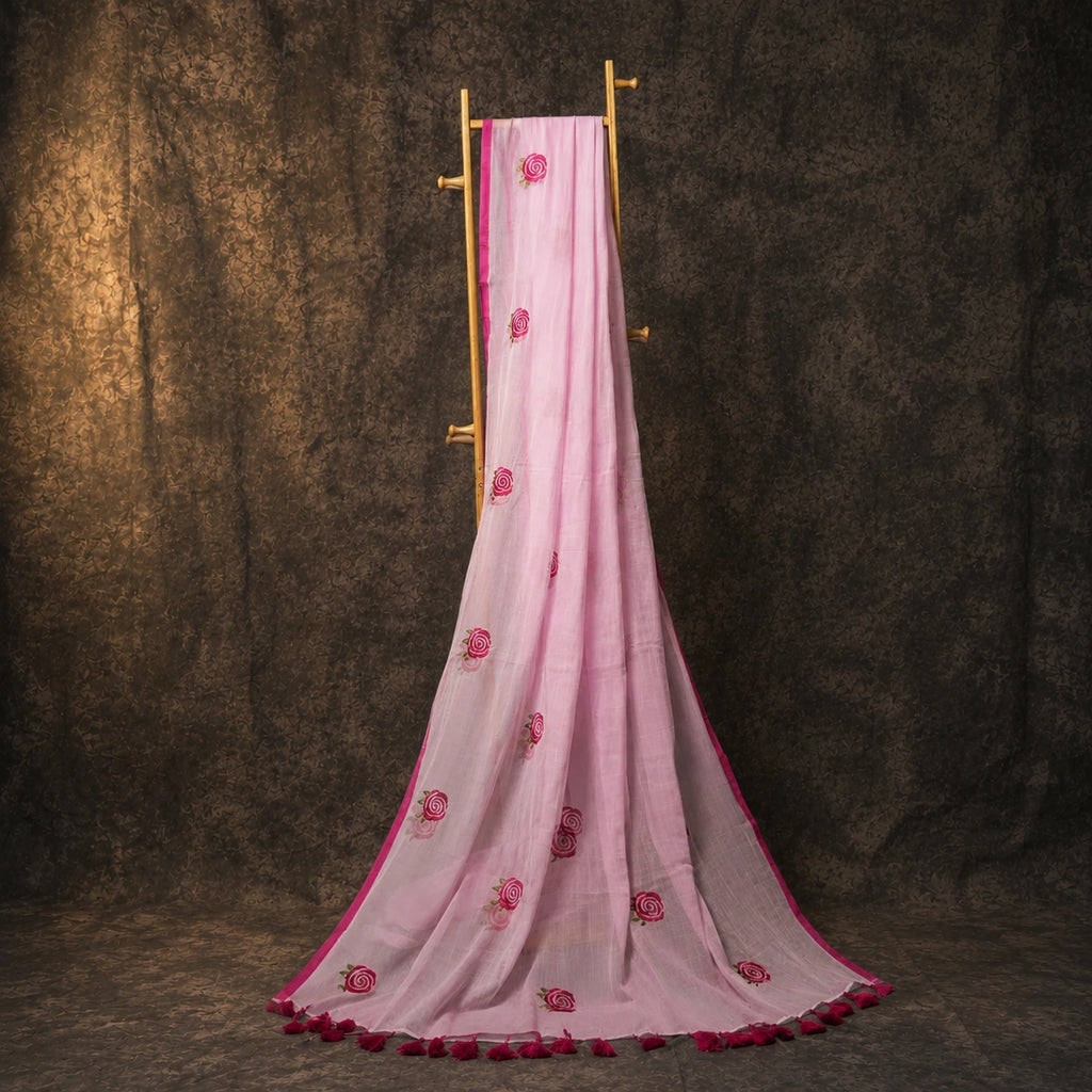 pink-saree-with-red-flower-under-2000