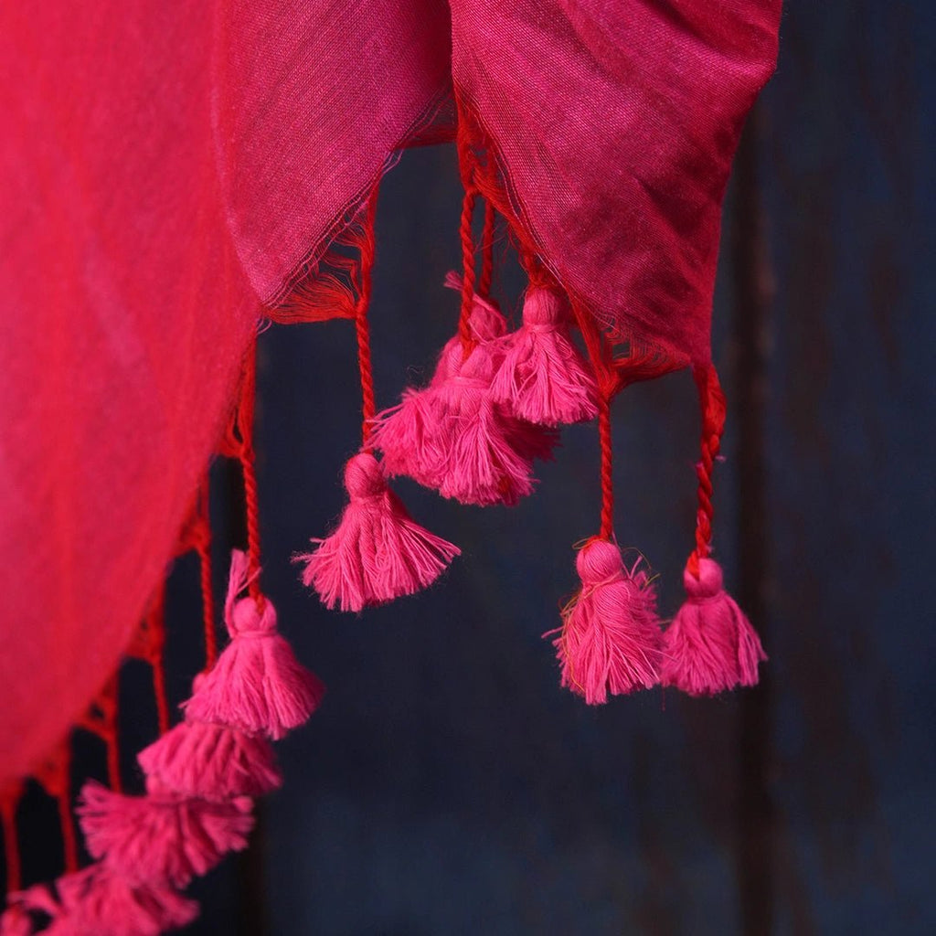 Pink Soft Frill Handcrafted Saree with Floral Brooch - Kottanz Loom CoSareeKottanz Loom Co