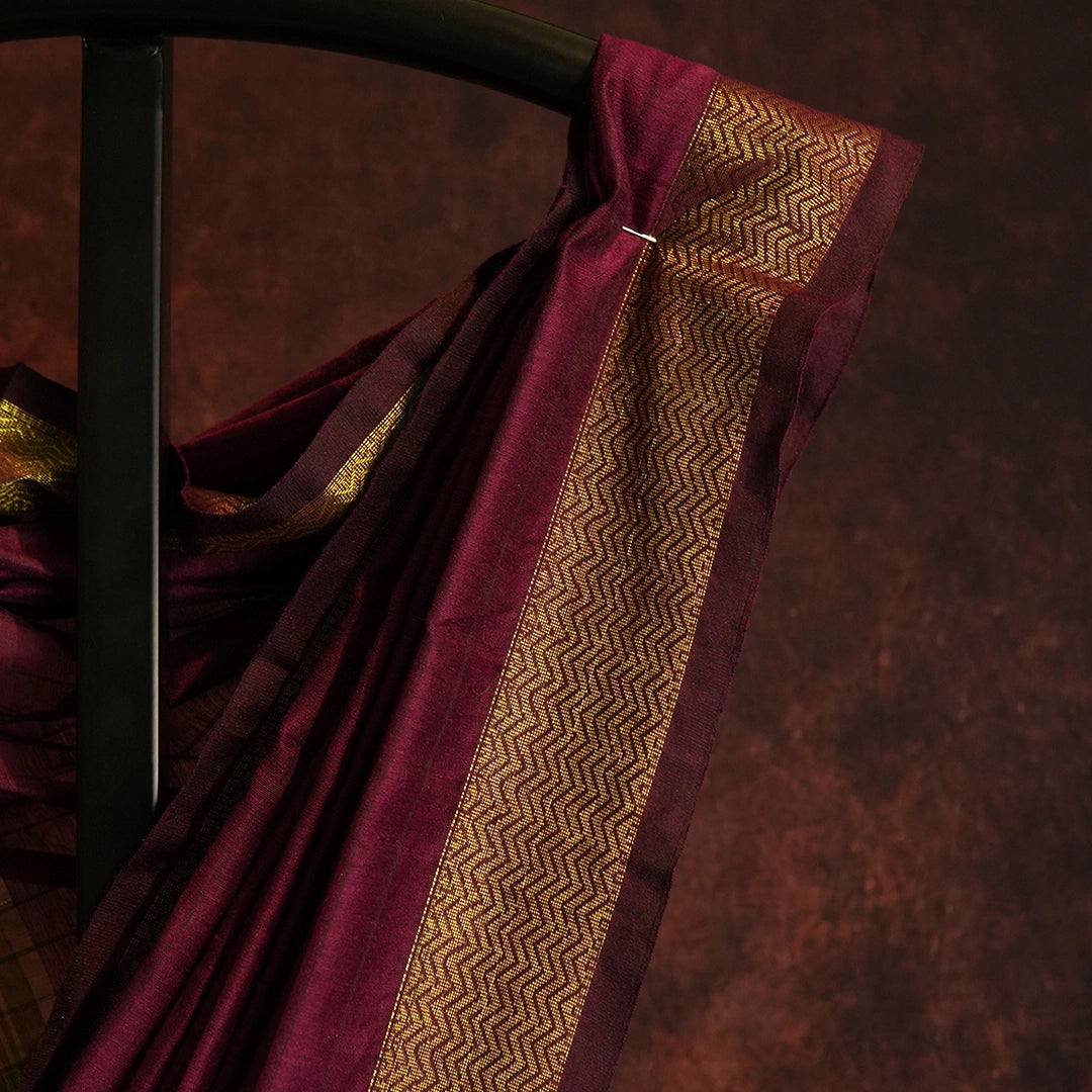Close-up of border detailing on Purple Mul Cotton Jacquard Saree for festive occasions