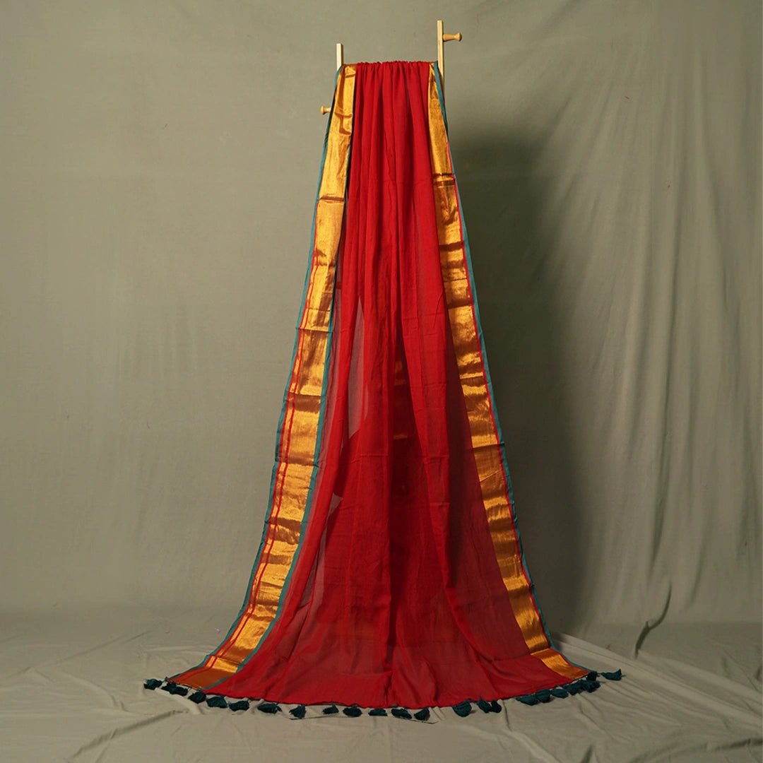 Red Mul Cotton Saree – Soft Lightweight Saree with Golden Border - Kottanz Loom CoSareeKottanzloom