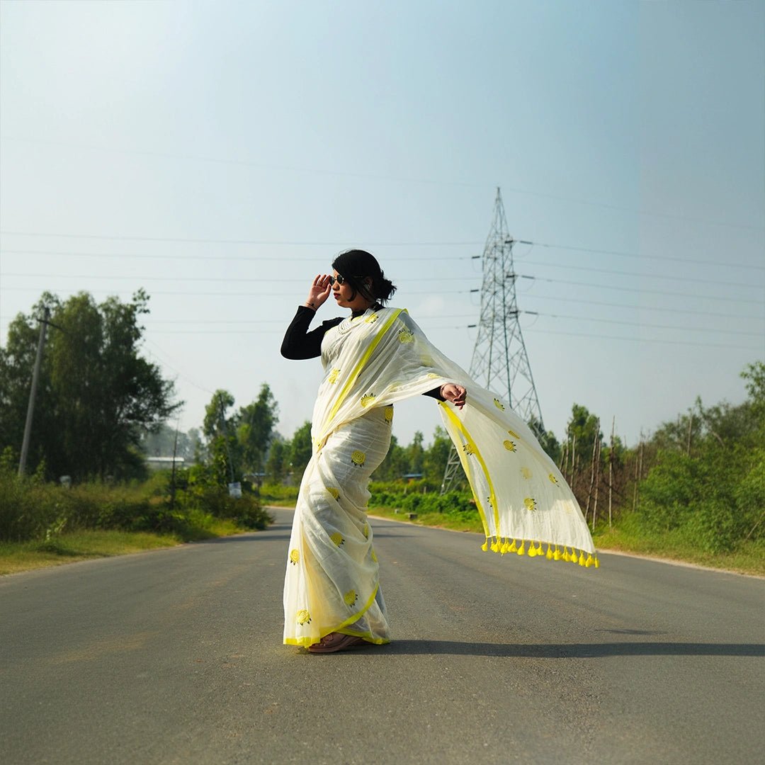 White Rose Embroidery Saree – Elegant Festive & Party Wear Saree - Kottanz Loom CoSareeKottanzloom