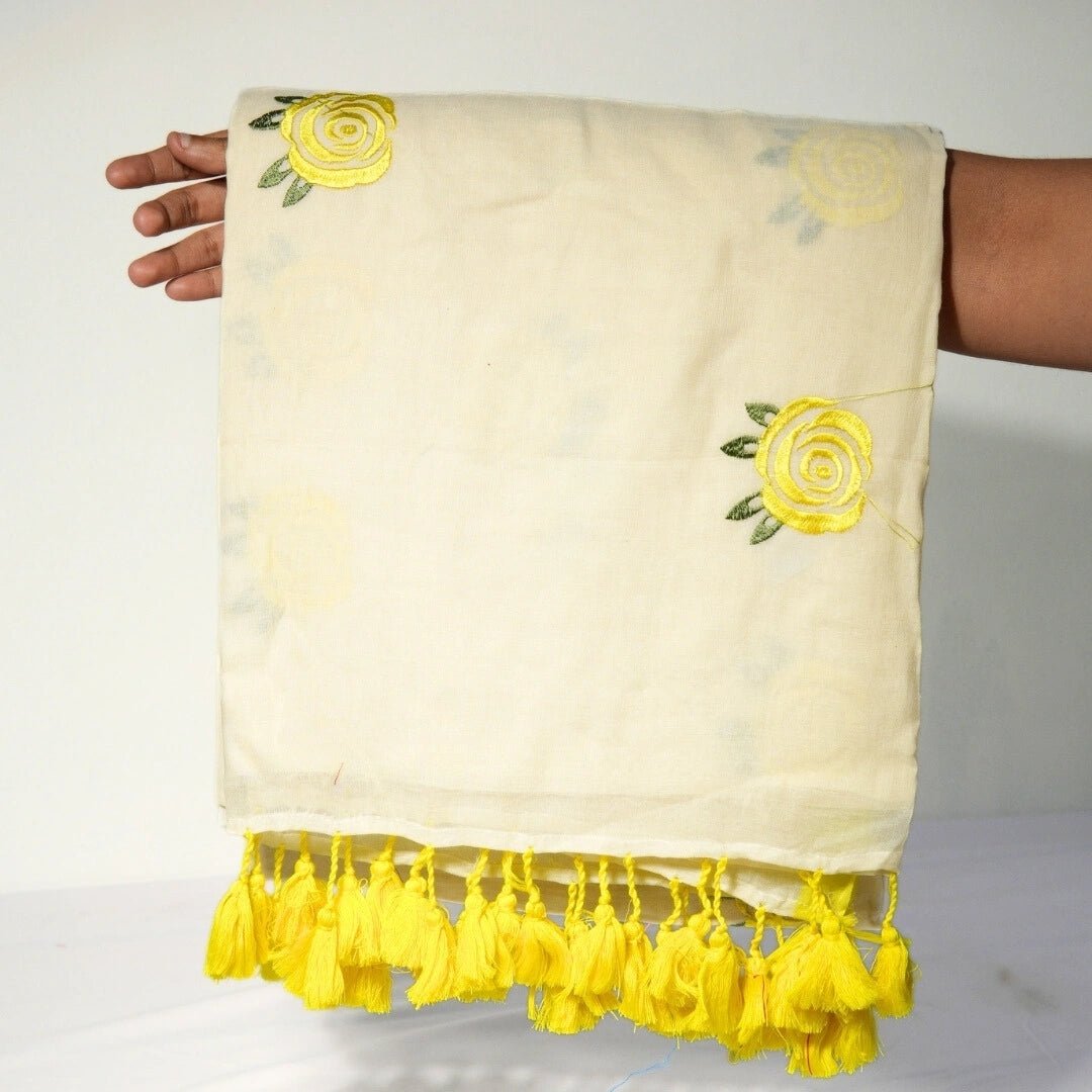 White Rose Embroidery Saree – Elegant Festive & Party Wear Saree - Kottanz Loom CoSareeKottanzloom