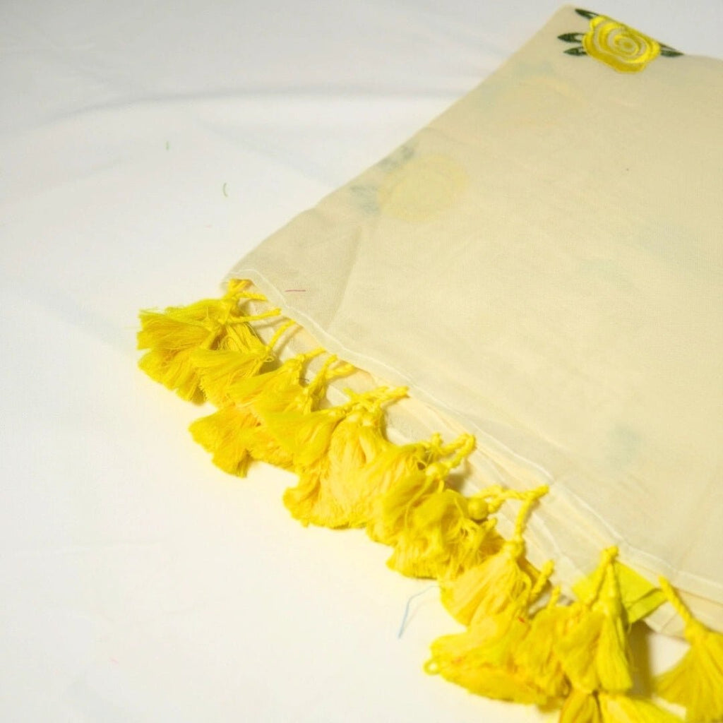 White Rose Embroidery Saree – Elegant Festive & Party Wear Saree - Kottanz Loom CoSareeKottanzloom